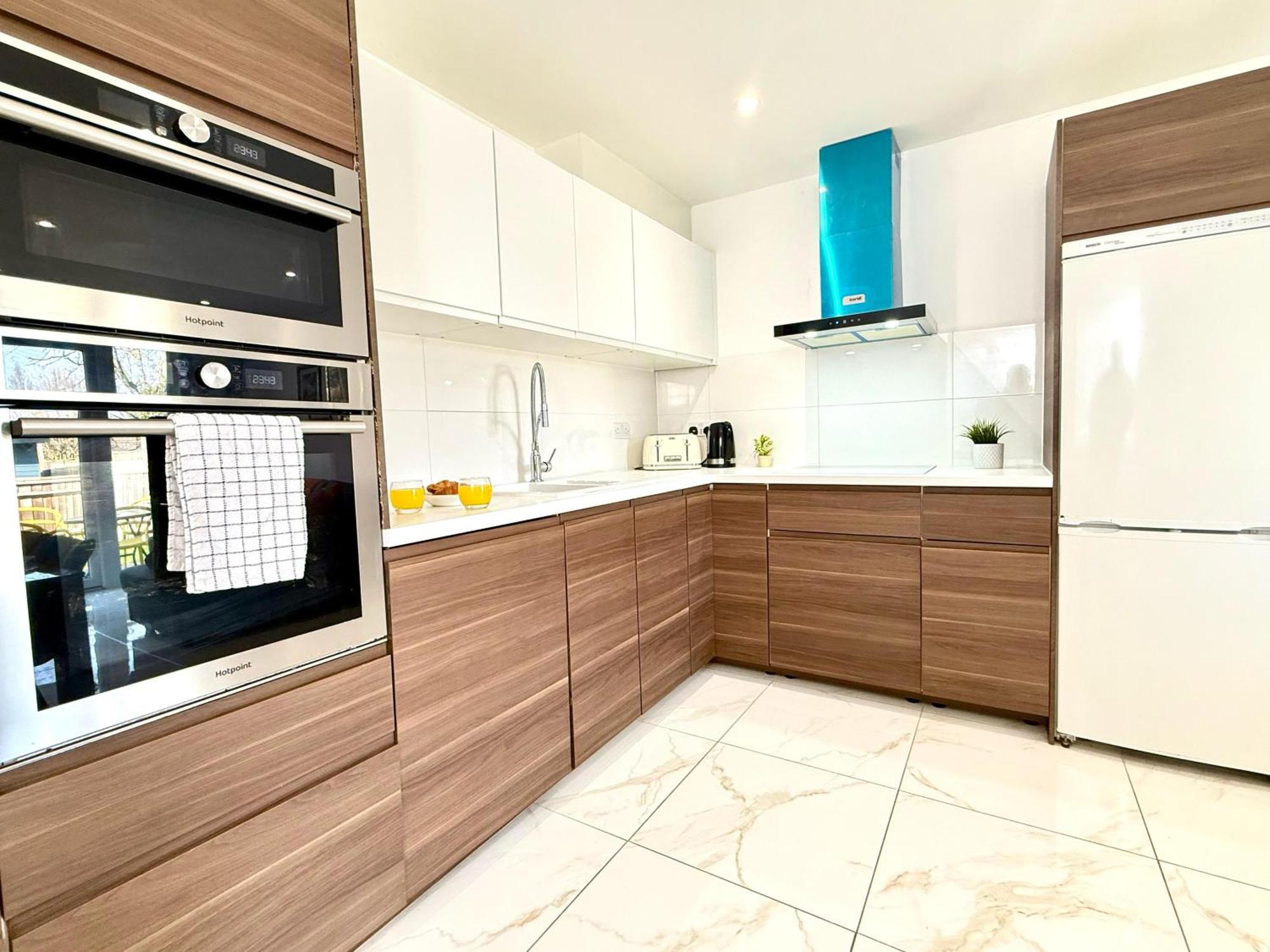 Panorama House, Luxury 2-bedroom 2 Kidlington