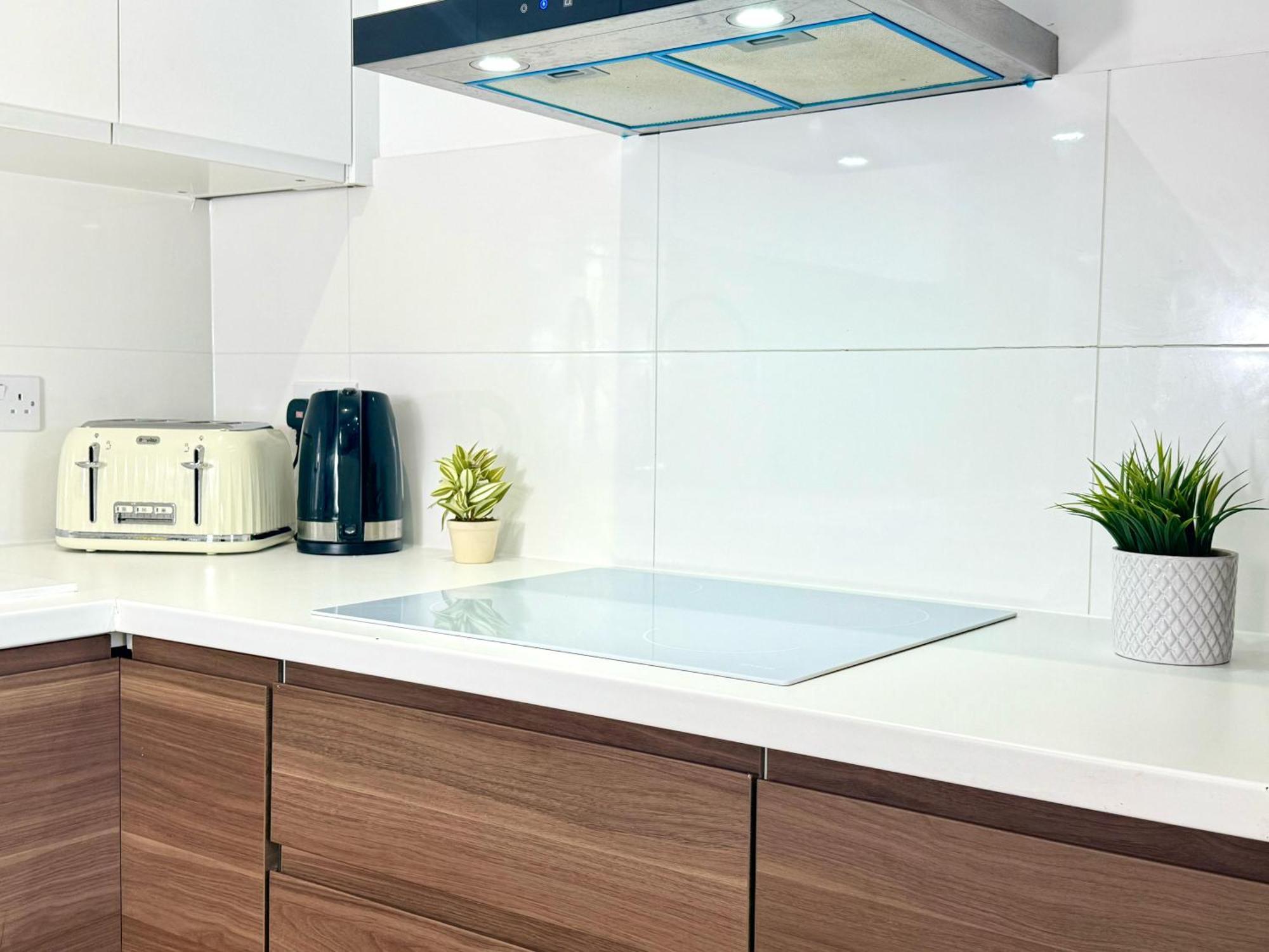 Panorama House, Luxury 2-bedroom 2 * Kidlington